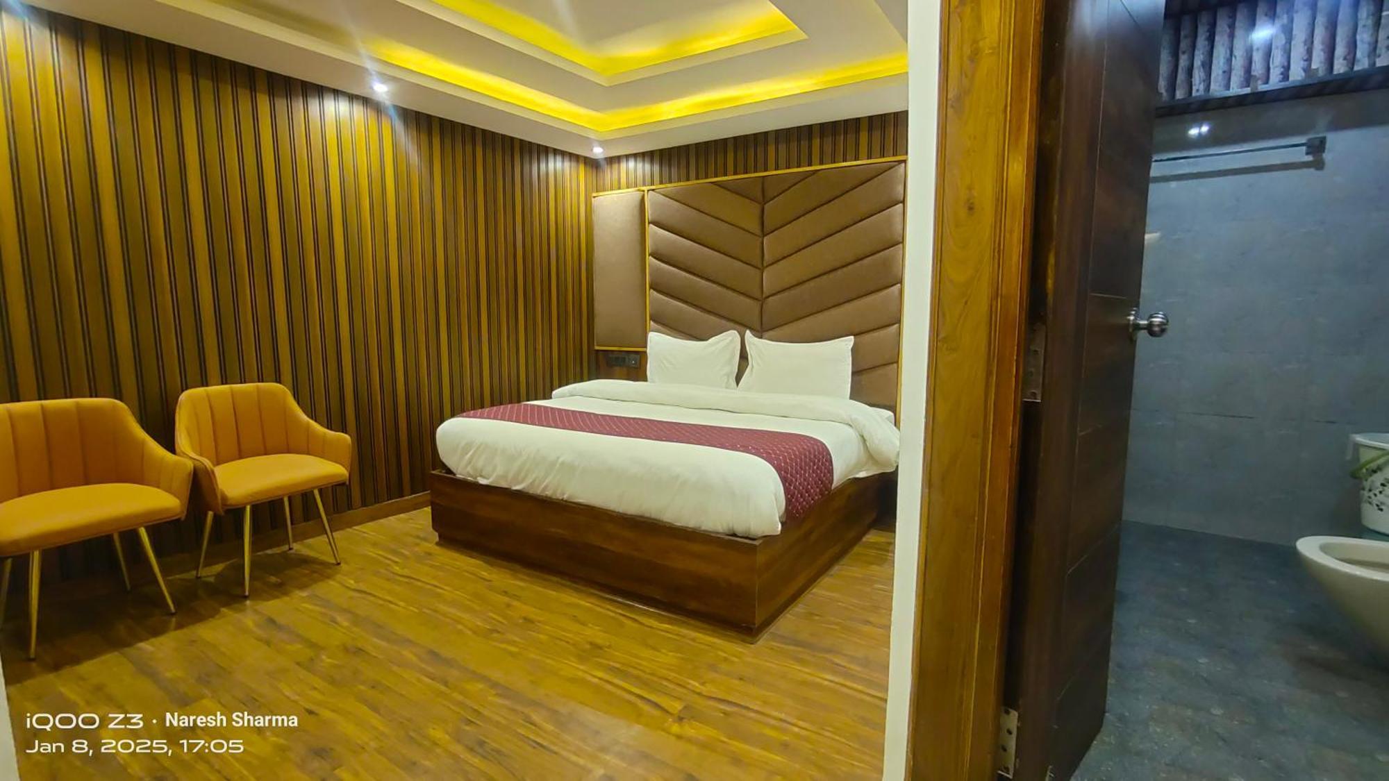 Mountain Zest- Simla Royale Near Mall Road Free Pickup From Railway Station Simla エクステリア 写真